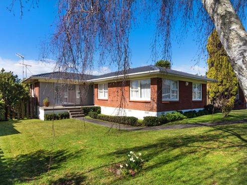 17 Lakeside Drive, Pahurehure