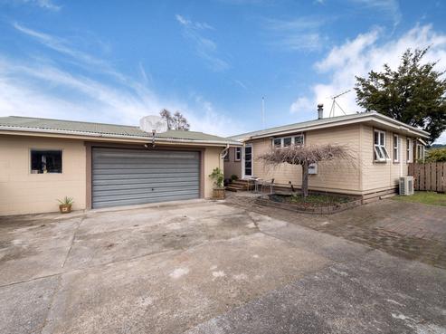 10A Kusabs Road, Mangakakahi