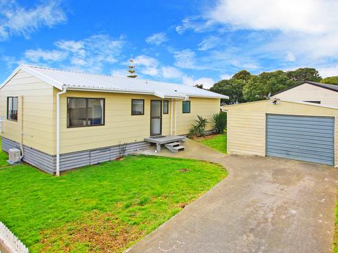 2/18 Hatherley Place, Clendon Park