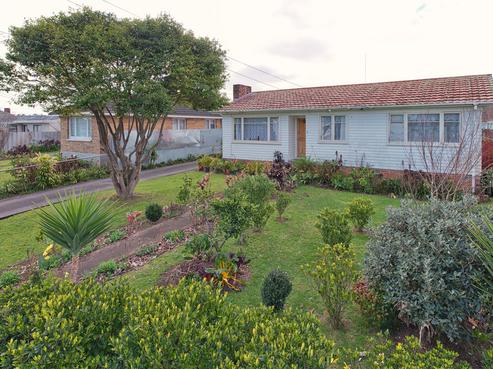 6 Berrett Place, Otara