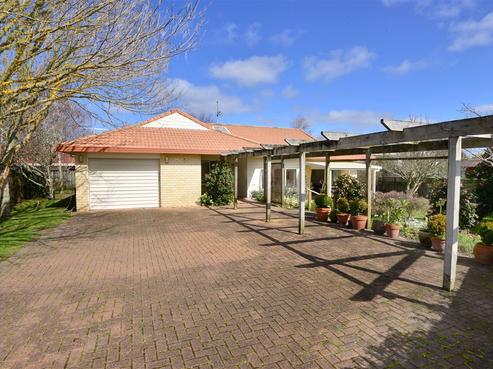 11 Barton Place, Orewa