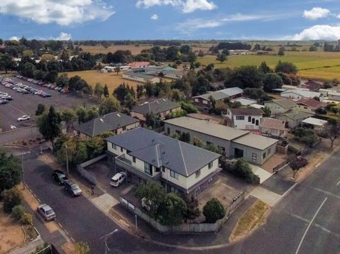 2 Baffles Crescent, Silverdale