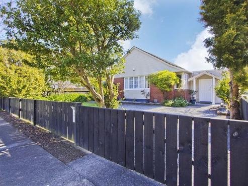 17 Bauchop Road, Waterloo