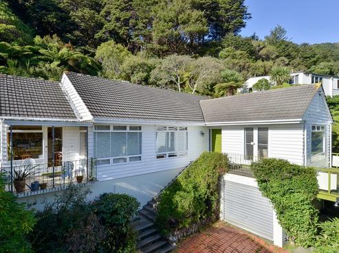 21 Walter Road, Lowry Bay