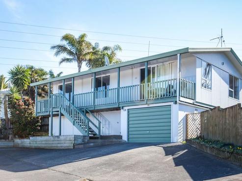 1/68 Totaravale Drive, Totara Vale