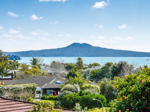 43 Pigeon Mountain Road, Half Moon Bay