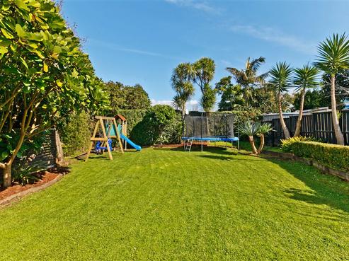 17 Coronation Street, Belmont