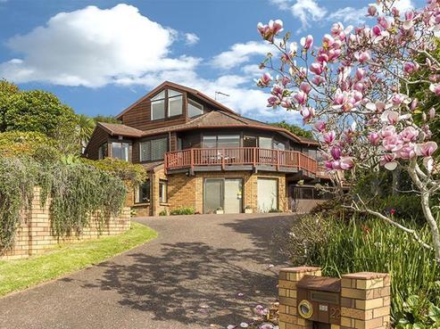 22 Charles Dickens Drive, Mellons Bay