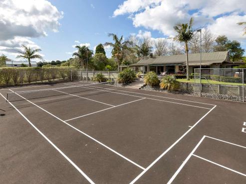 16 Tawhai Place, Parahaki