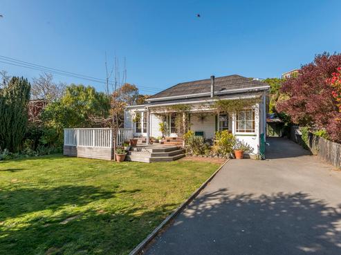 15 Augusta Street, Redcliffs