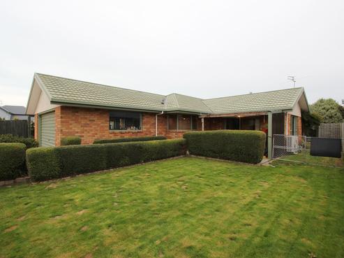 1 Davenant Common, Rolleston