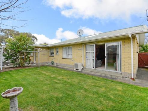 2A Roband Crescent, Brown Owl