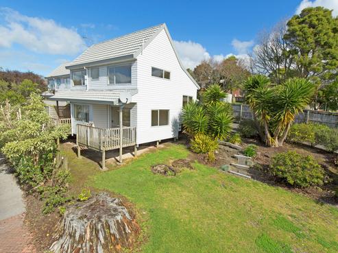 4 Logan Lane, Stanmore Bay