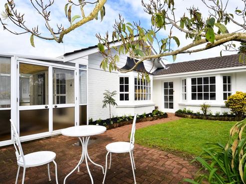 1/8 Pierce Road, Milford
