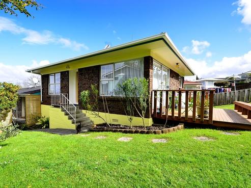 2/3 Finn Place, Totara Vale