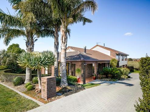 24 Loloma Drive, Half Moon Bay