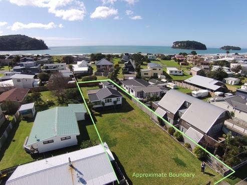 304 Ocean Road, Whangamata