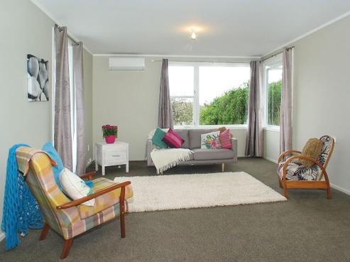 27B Hukatai Street, Elsdon