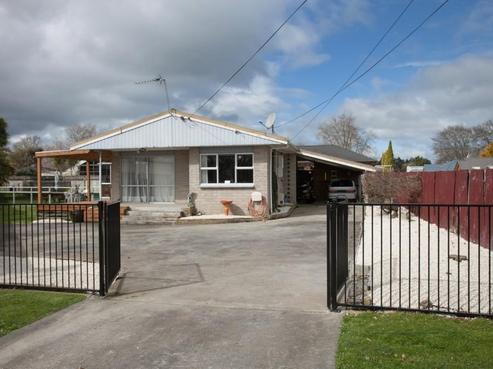 4 Macaulay Street, Leamington