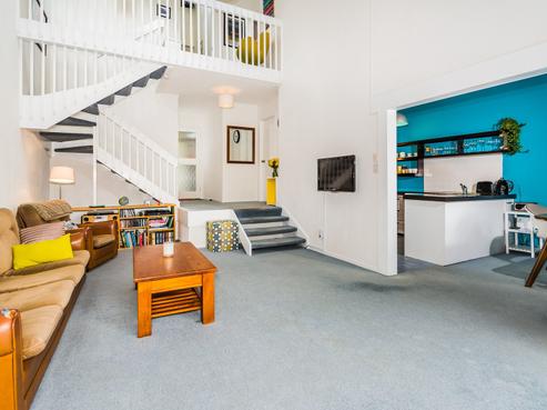 2/112 Coronation Road, Hillcrest