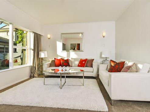 2/1 Bellcroft Place, Belmont