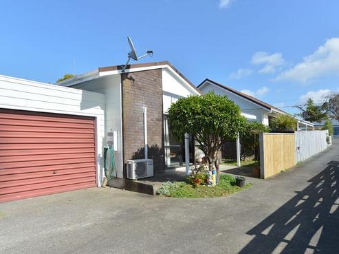 2/32 Mill Road, Regent