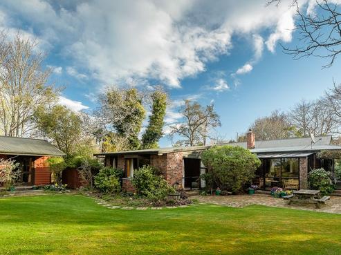 1208 Peel Forest Road, Mesopotamia