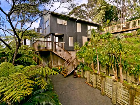 84 Ayton Drive, Totara Vale