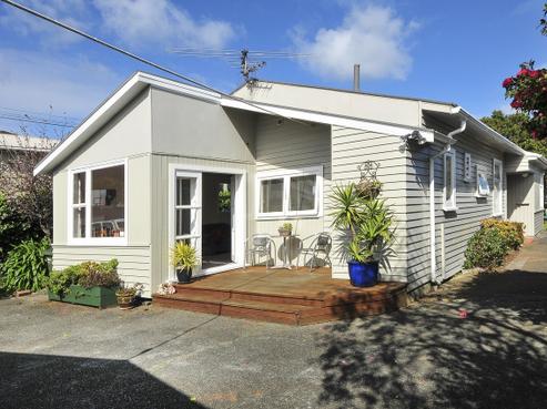 9 Malone Road, Waterloo