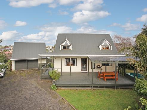 11 Edgewater Parade, Waiuku