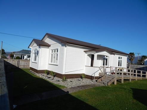 30 Disraeli Street, Westport