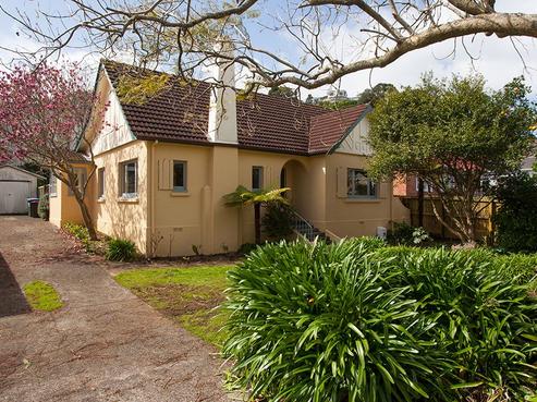 860 Mount Eden Road, Three Kings