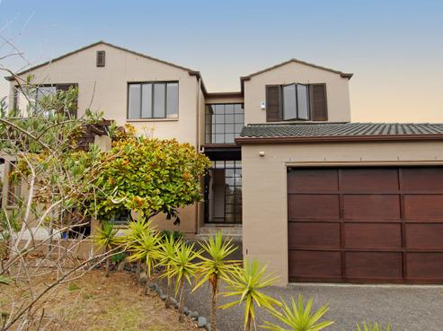10 Rosella Place, Murrays Bay