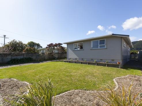 8 Haumia Street, Paekakariki