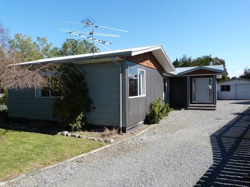 14 Solway Crescent, Solway