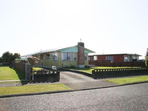 12 Clifton Drive, Waitara