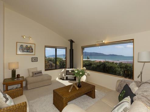 4 Stonewall Grove, Waikanae Beach