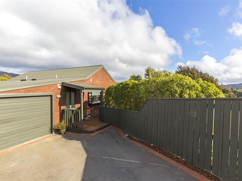 34 Castle Crescent, Stokes Valley