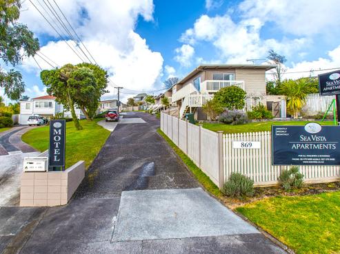 871 Beach Road, Waiake