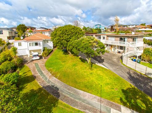 869 Beach Road, Waiake