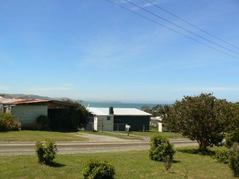 10 Cross Street, Papatowai/Pounawea