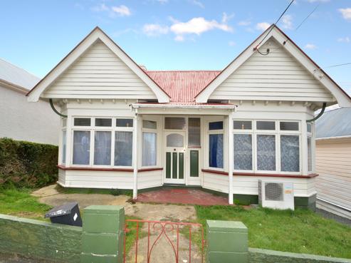 12 Galloway Street, Mornington