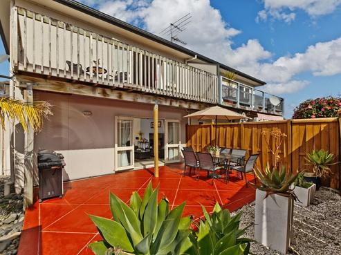 51A Fields Parade, Oteha