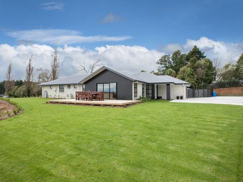 20 Riverside Lane, Karapiro