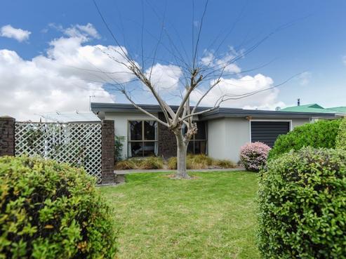 26 Konini Crescent, Pirimai