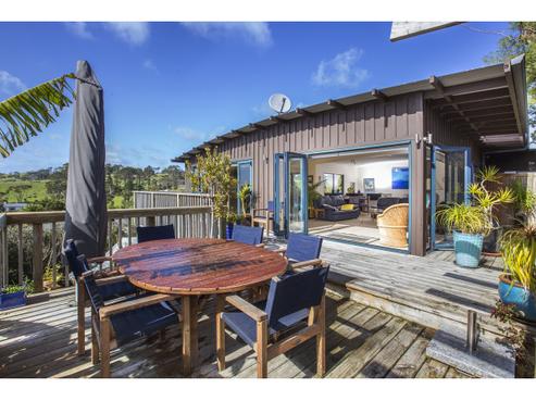 15 Athol Place, Algies Bay