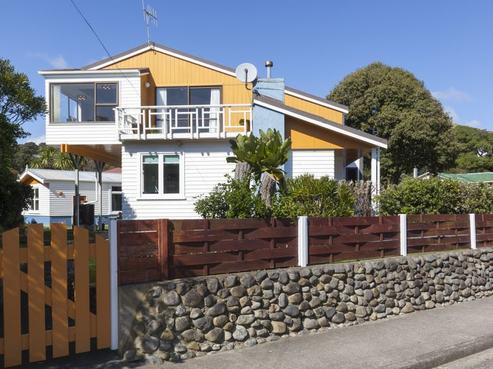 1 Miriona Grove, Paekakariki