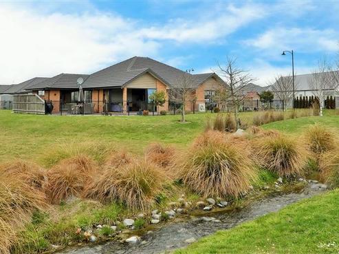 17 Famille Close, Yaldhurst