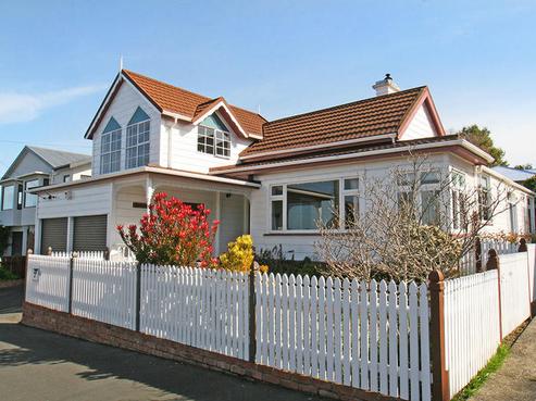 4 Bruce Street, Roslyn