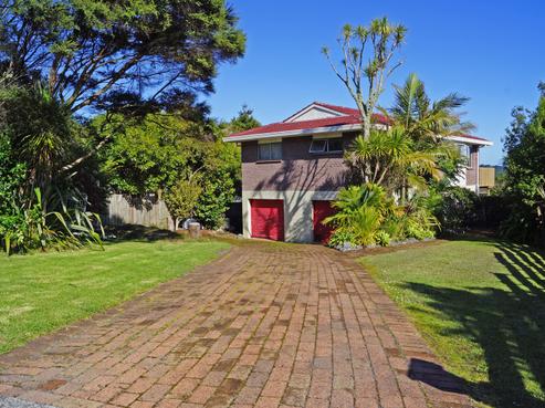 8 Puketaha Road, Swanson